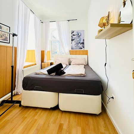 Comfy Rooms In A Shared Apt, 8Min To Rathausplatz Wien Exteriör bild