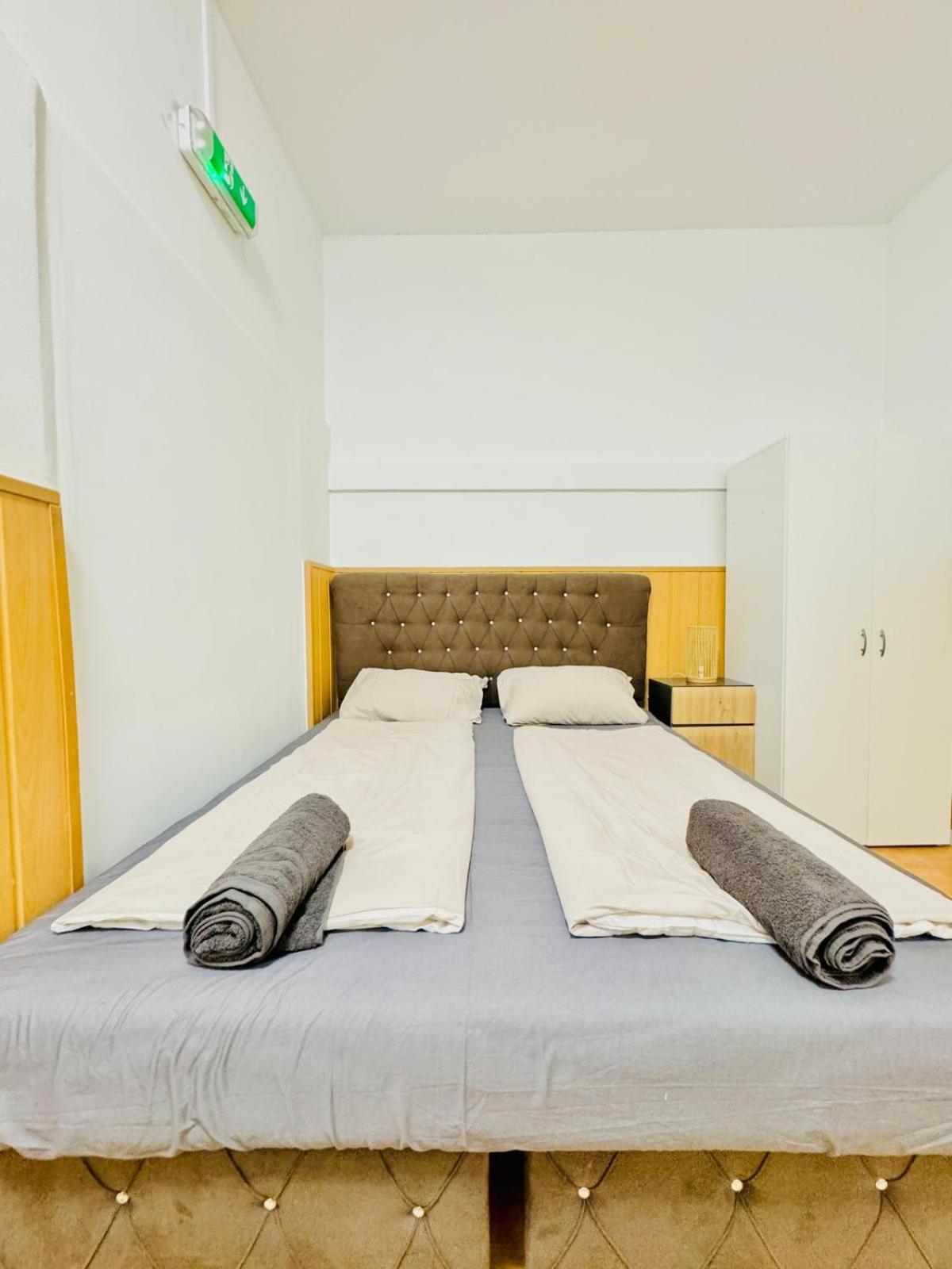 Comfy Rooms In A Shared Apt, 8Min To Rathausplatz Wien Exteriör bild