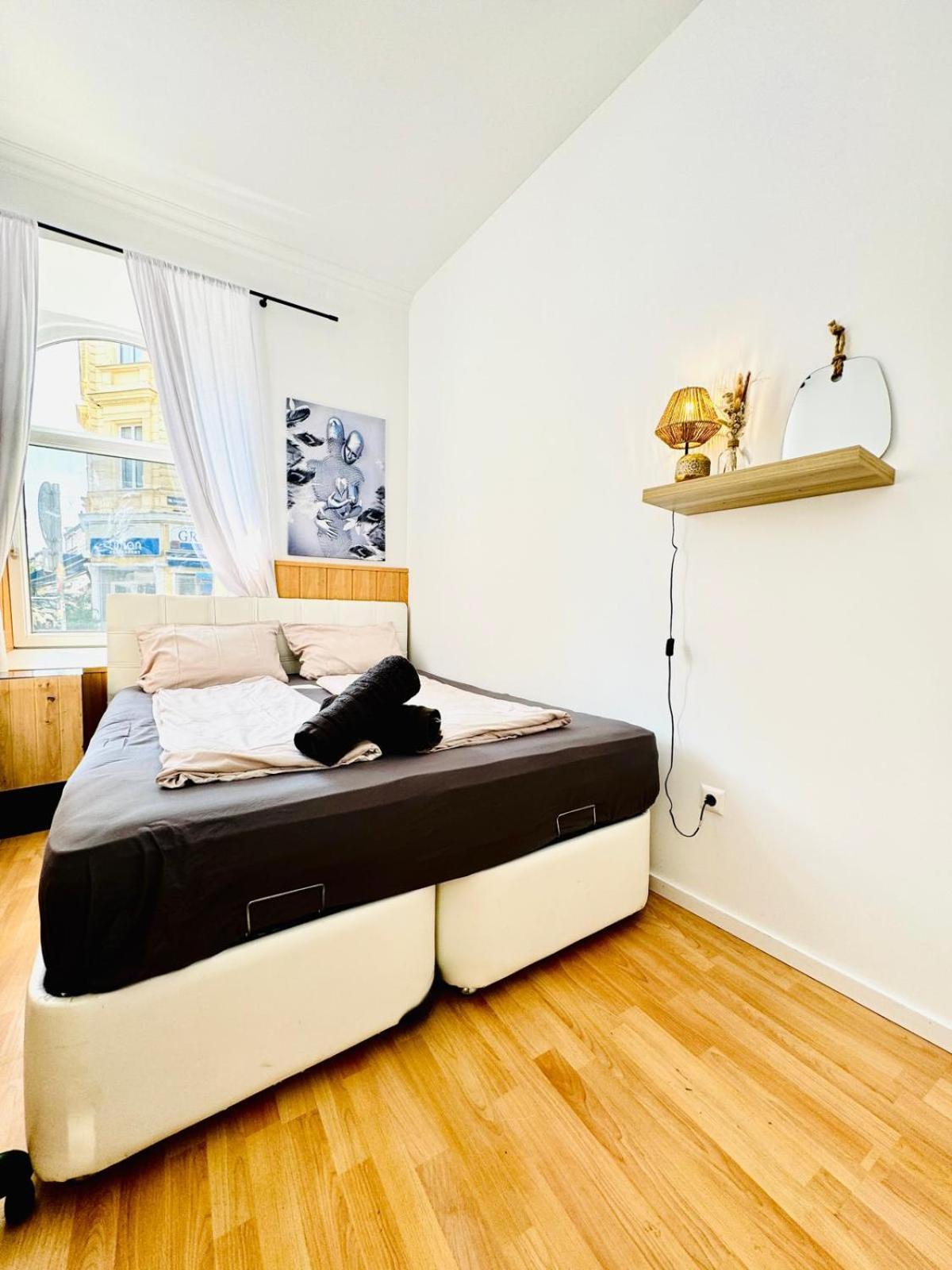 Comfy Rooms In A Shared Apt, 8Min To Rathausplatz Wien Exteriör bild